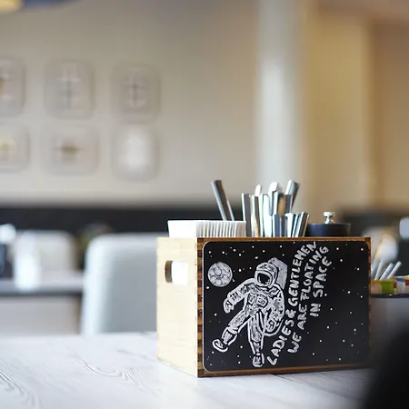 - The Niu, Air Frankfurt Messe By Ihg Отель Франкфурт-на-Майне