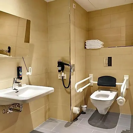 - The Niu, Air Frankfurt Messe By Ihg Hotel